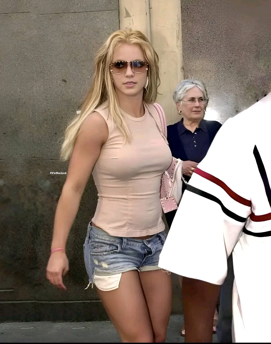 Britney Spears picture 3 of 5