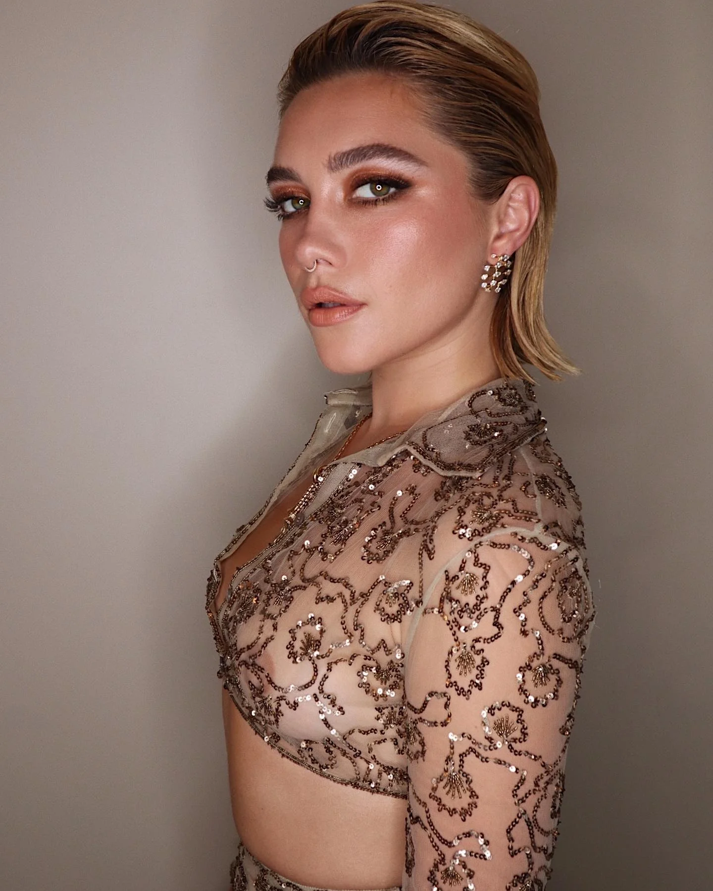 Florence Pugh picture 1 of 2