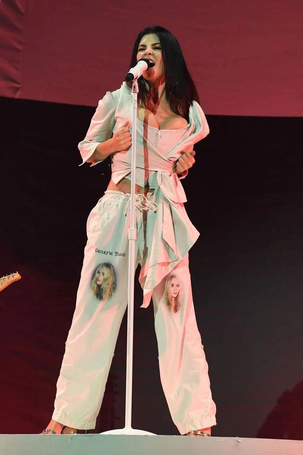 Marina Diamandis picture 3 of 3