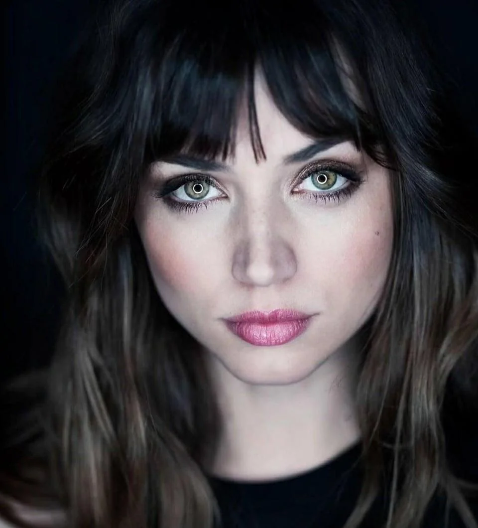 Ana de Armas picture 1 of 1