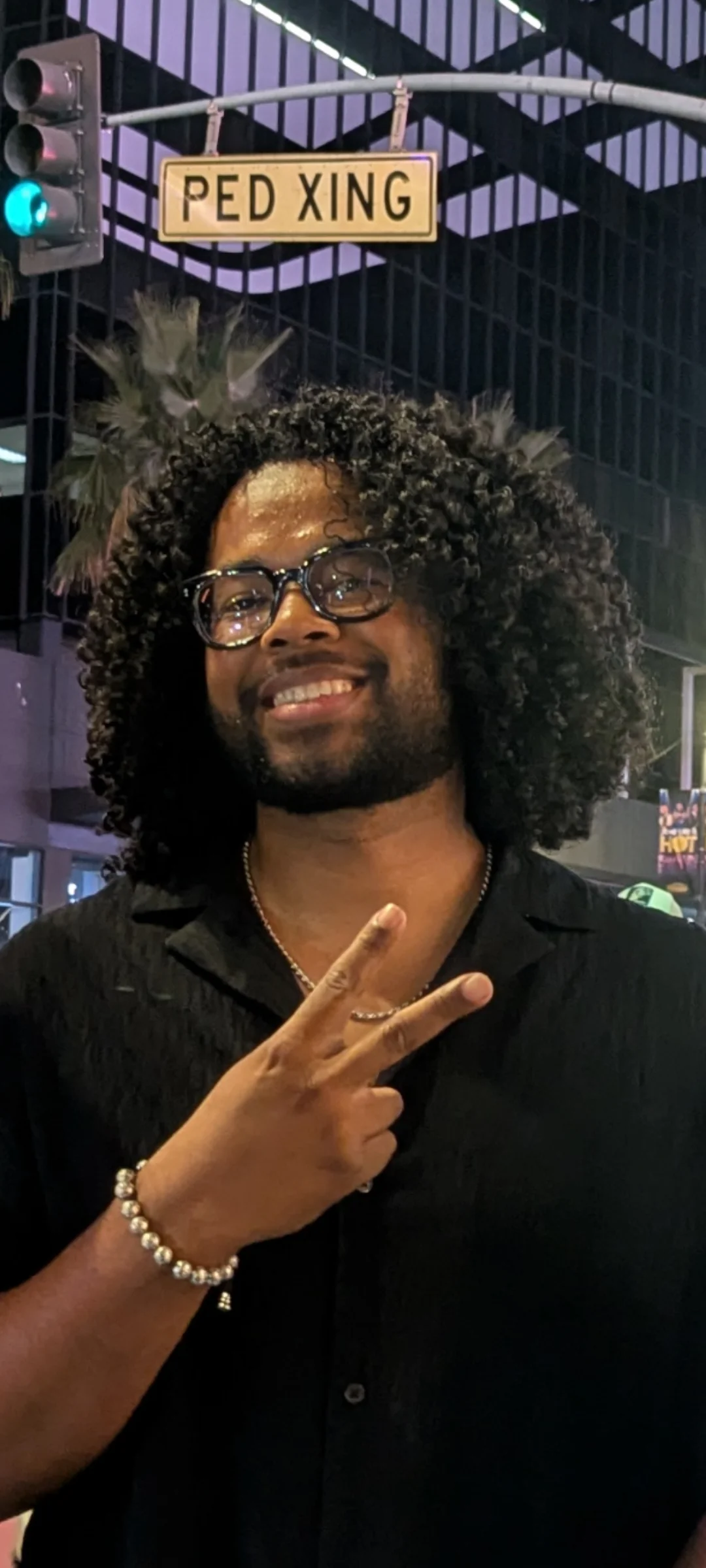 Who is this guy lol Hollywood blvd picture 1 of 1