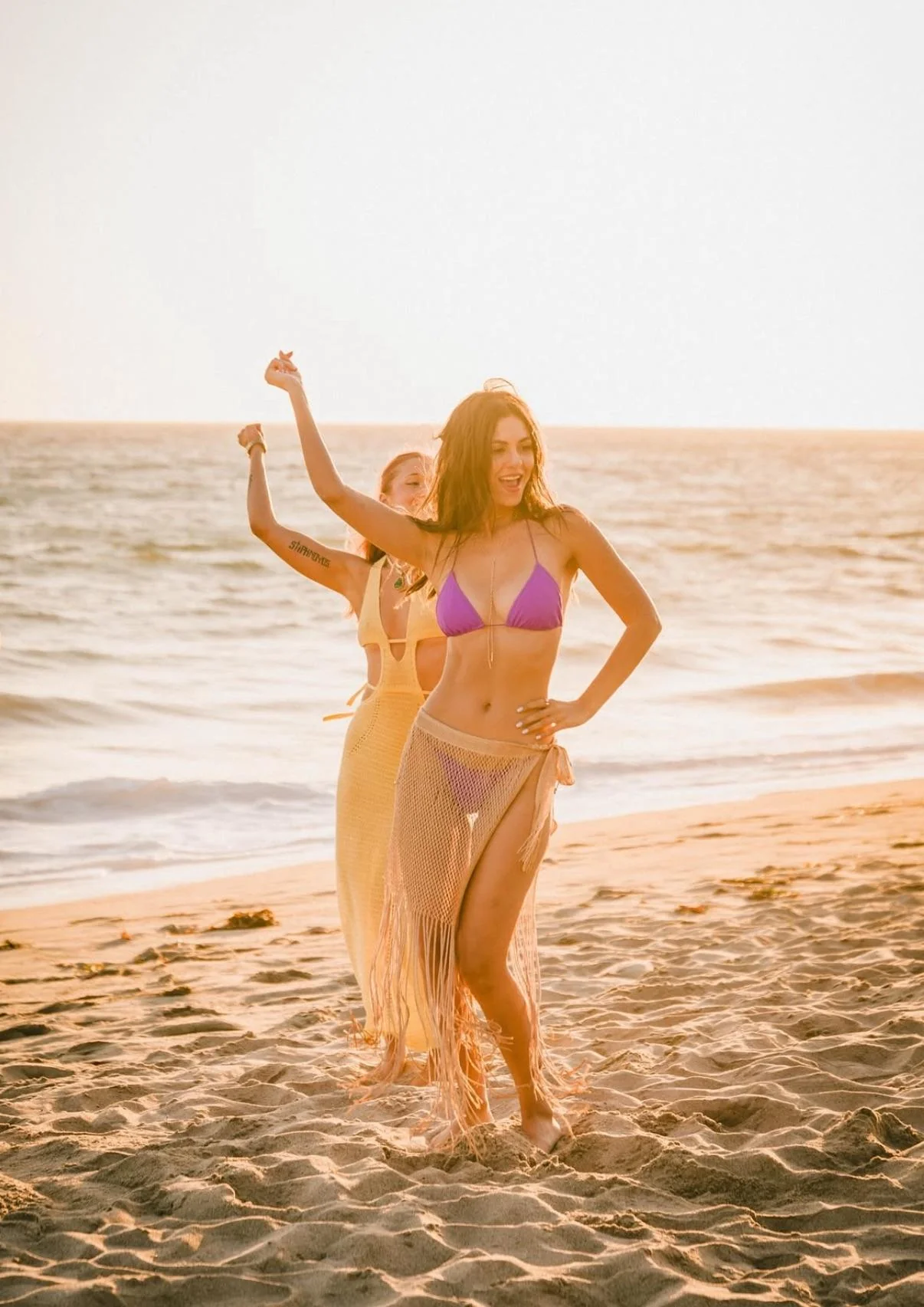 Victoria Justice picture 1 of 3