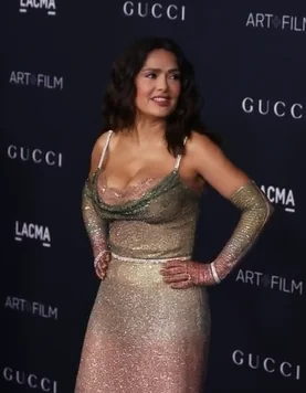 Salma Hayek Cleavage picture 7 of 8