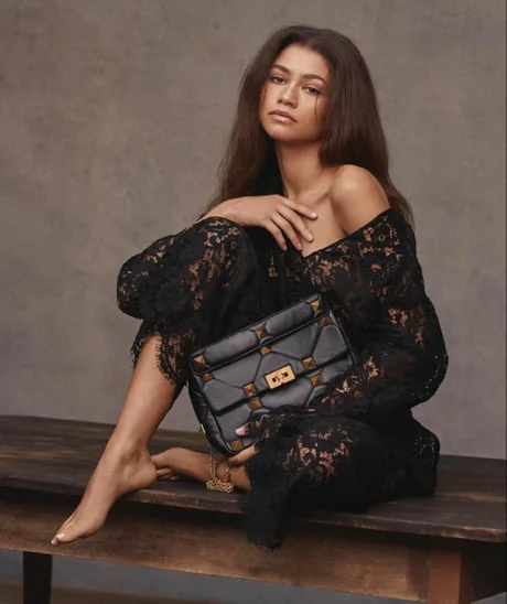 Zendaya Vs. Ana De Armas picture 5 of 20