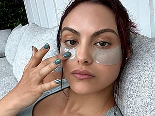Camila Mendes'