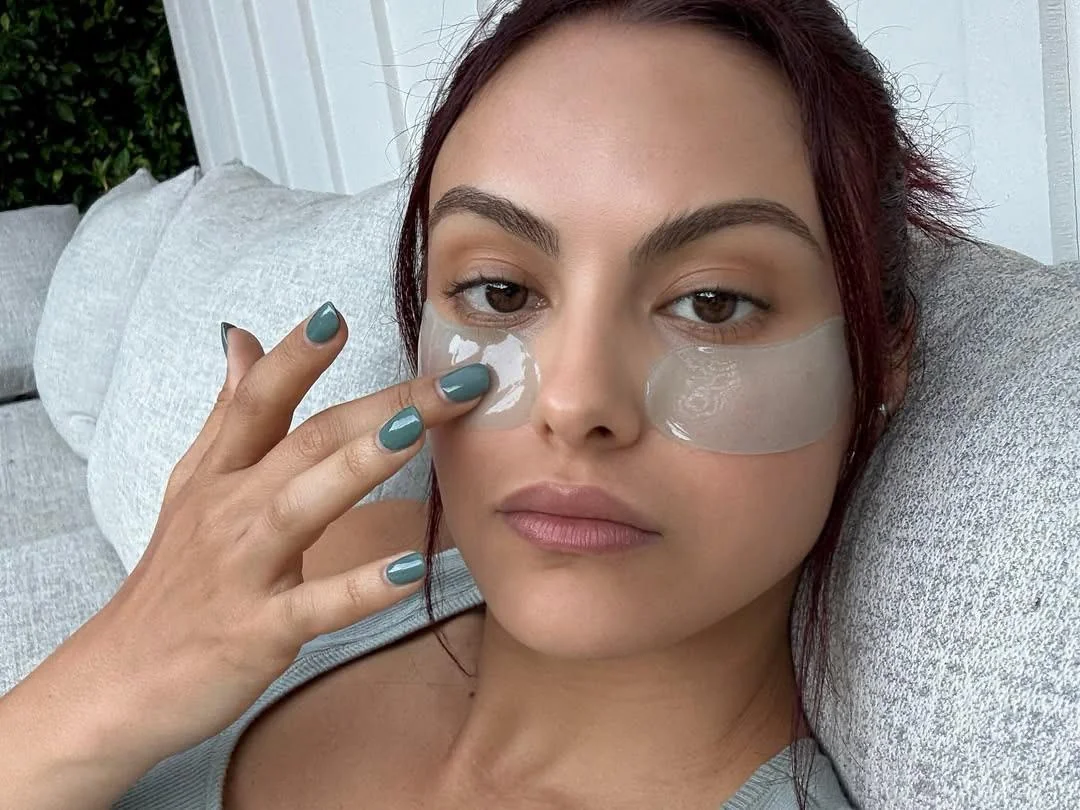 Camila Mendes picture 1 of 3