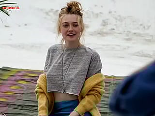Dakota Fanning (BTS)'