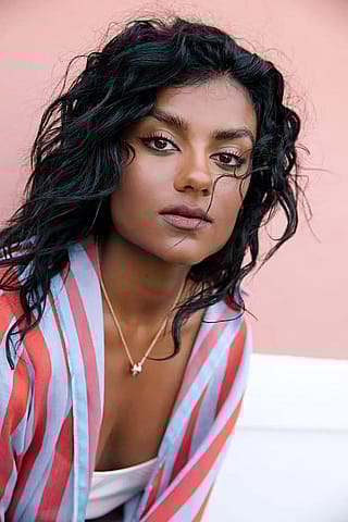 Simone Ashley'
