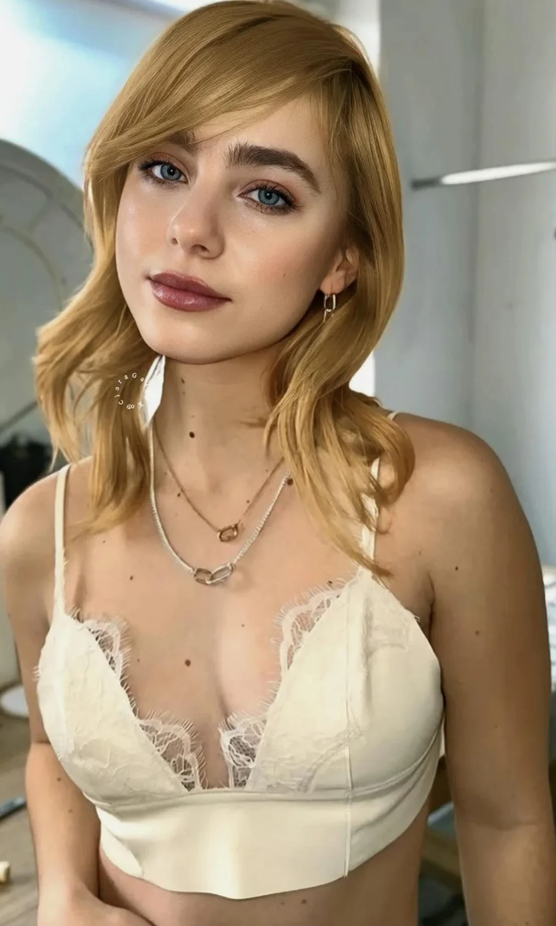 Clara Galle picture 1 of 1