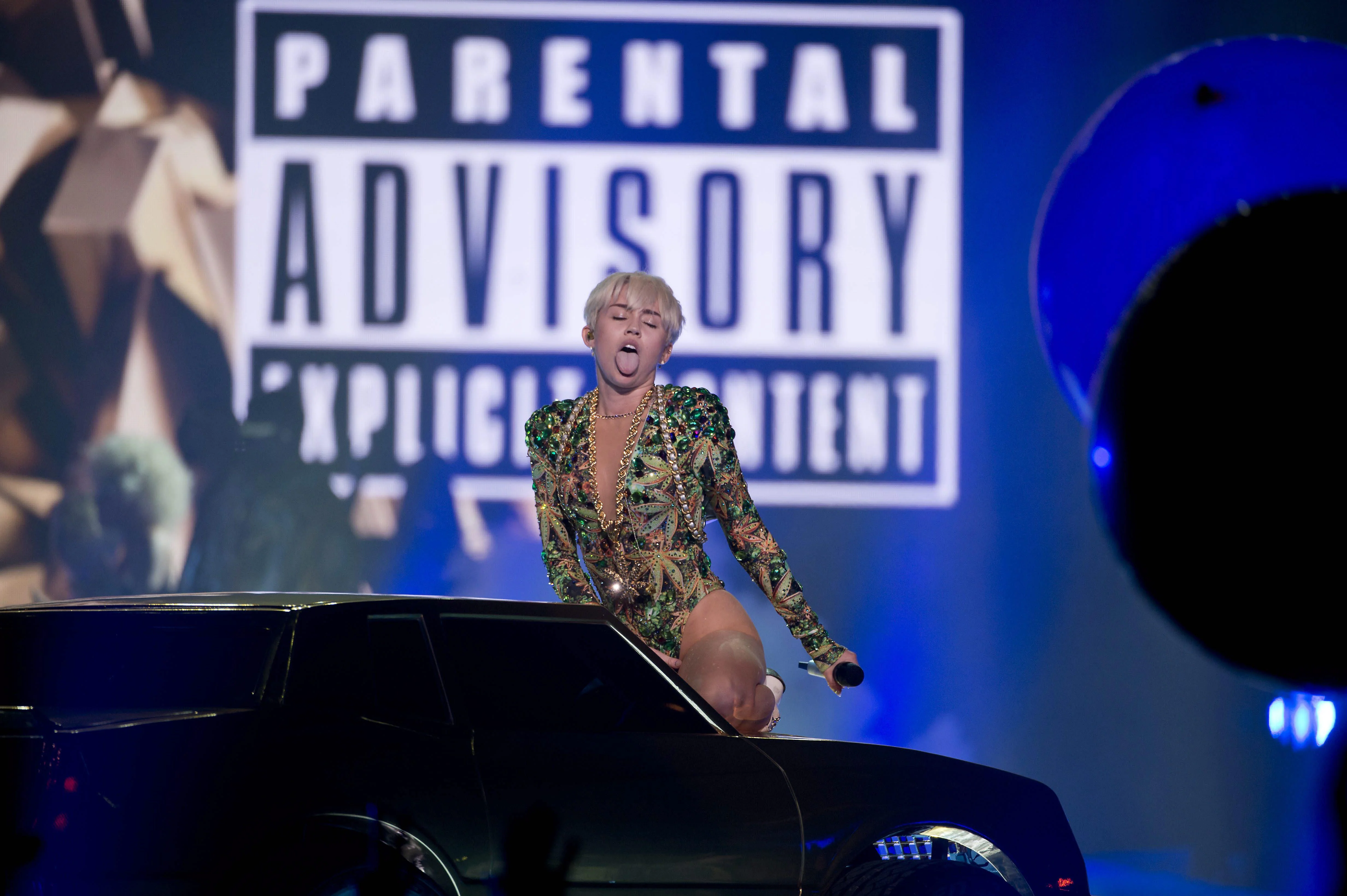 Miley Cyrus - Bangerz tour picture 1 of 1