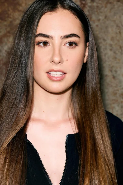 Alix Villaret picture 1 of 1