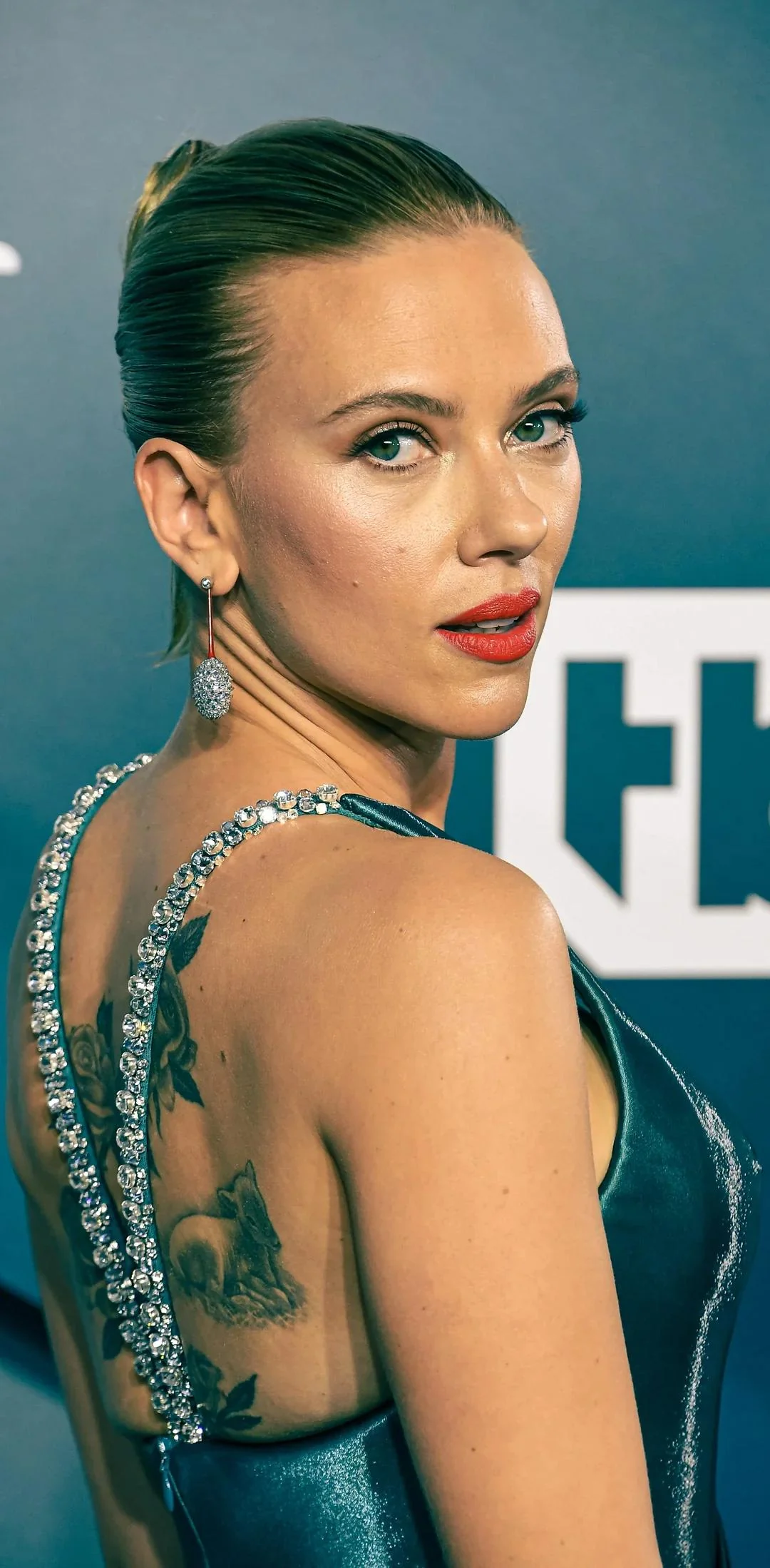 Scarlett Johansson picture 2 of 2