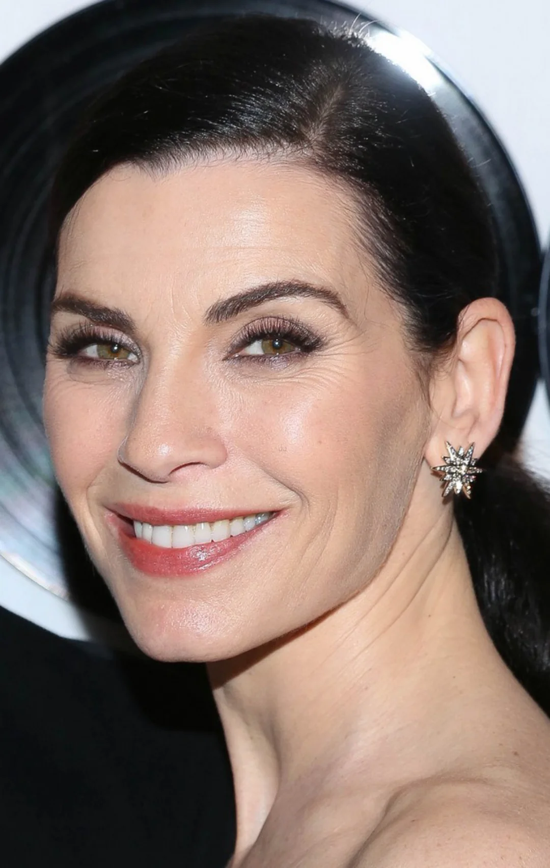 Julianna Margulies picture 1 of 1