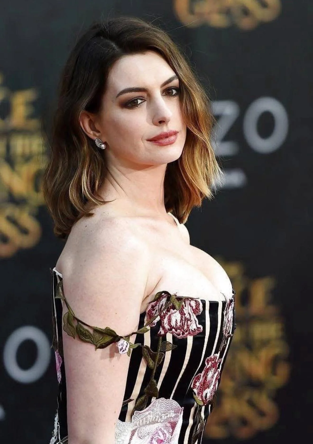 Anne Hathaway picture 1 of 1