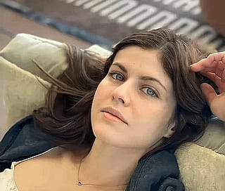 Alexandra Daddario'
