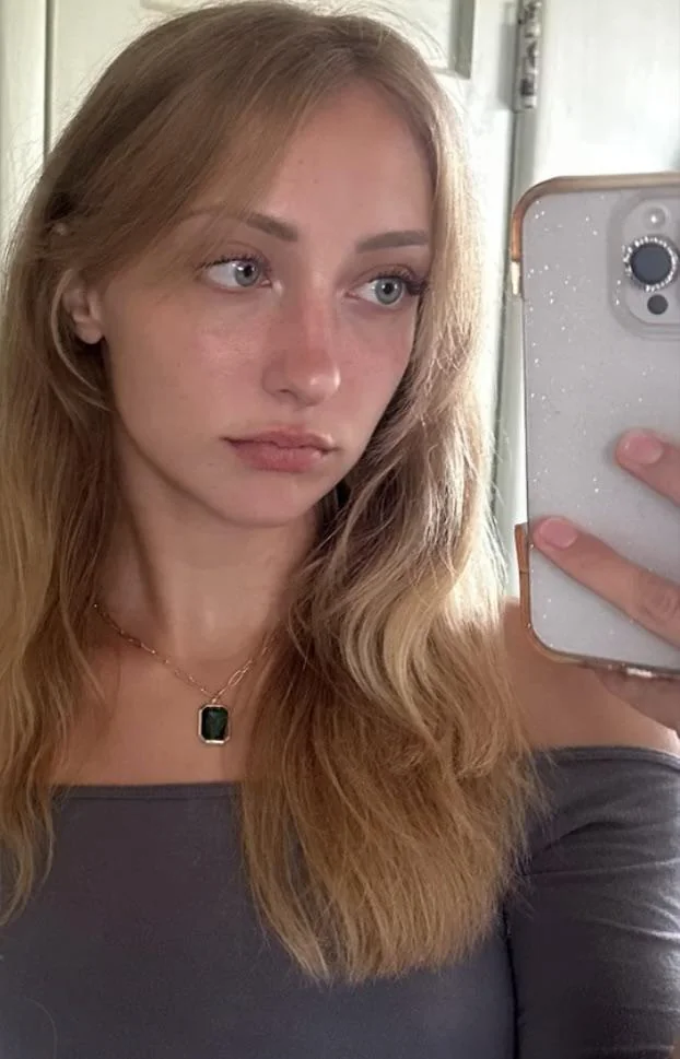 Paige Layle picture 1 of 1