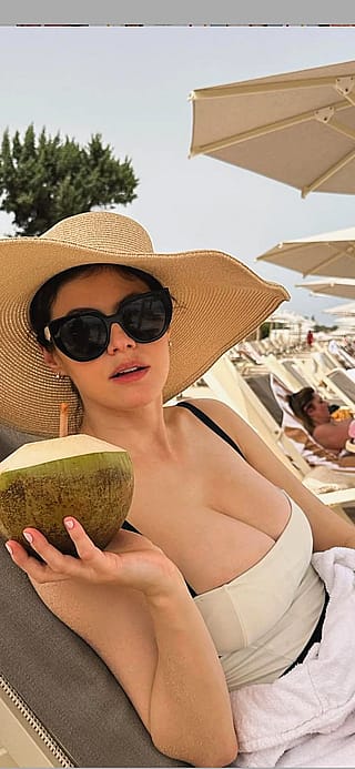 Alexandria Daddario'