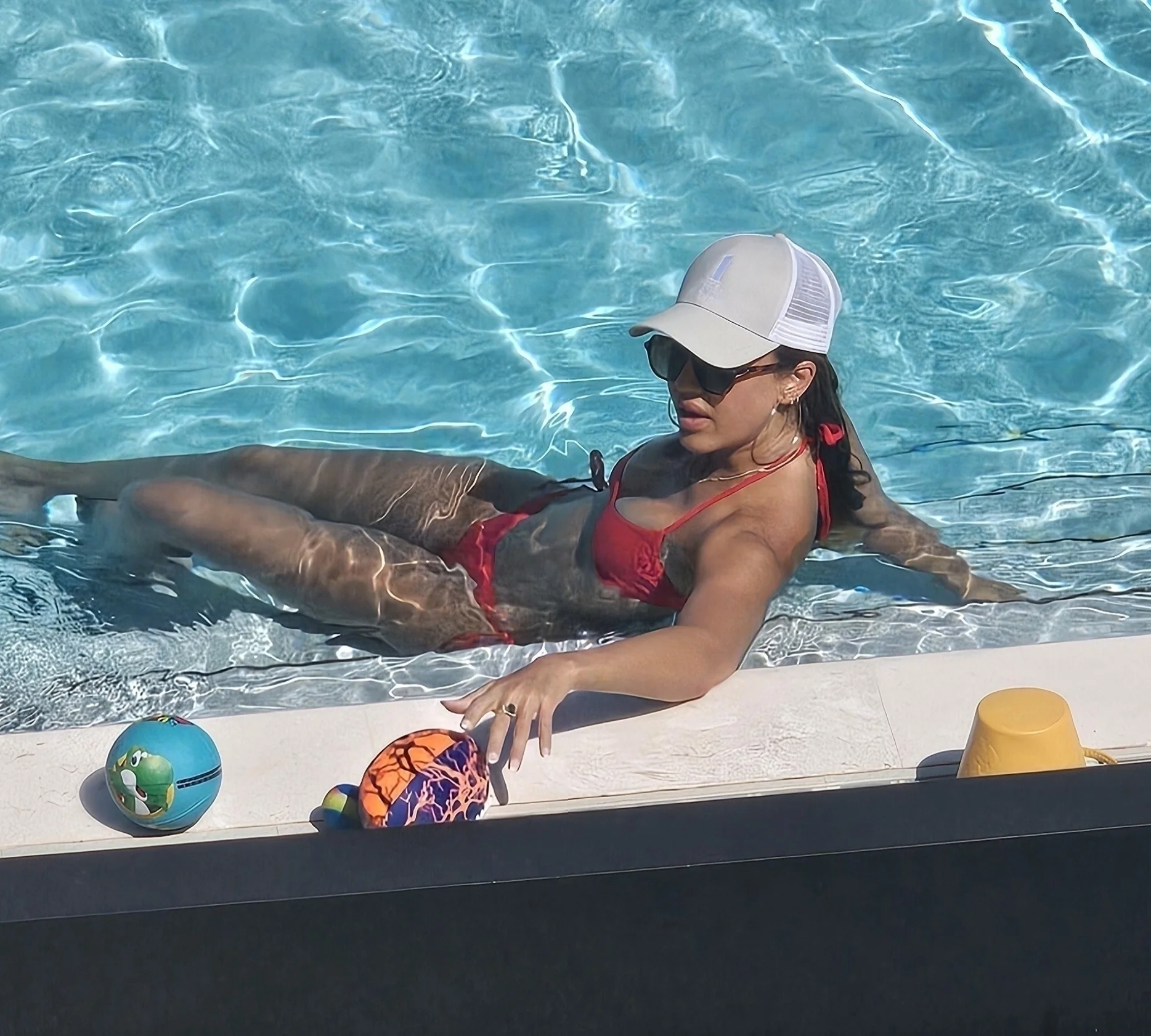 Jessica Alba picture 3 of 8