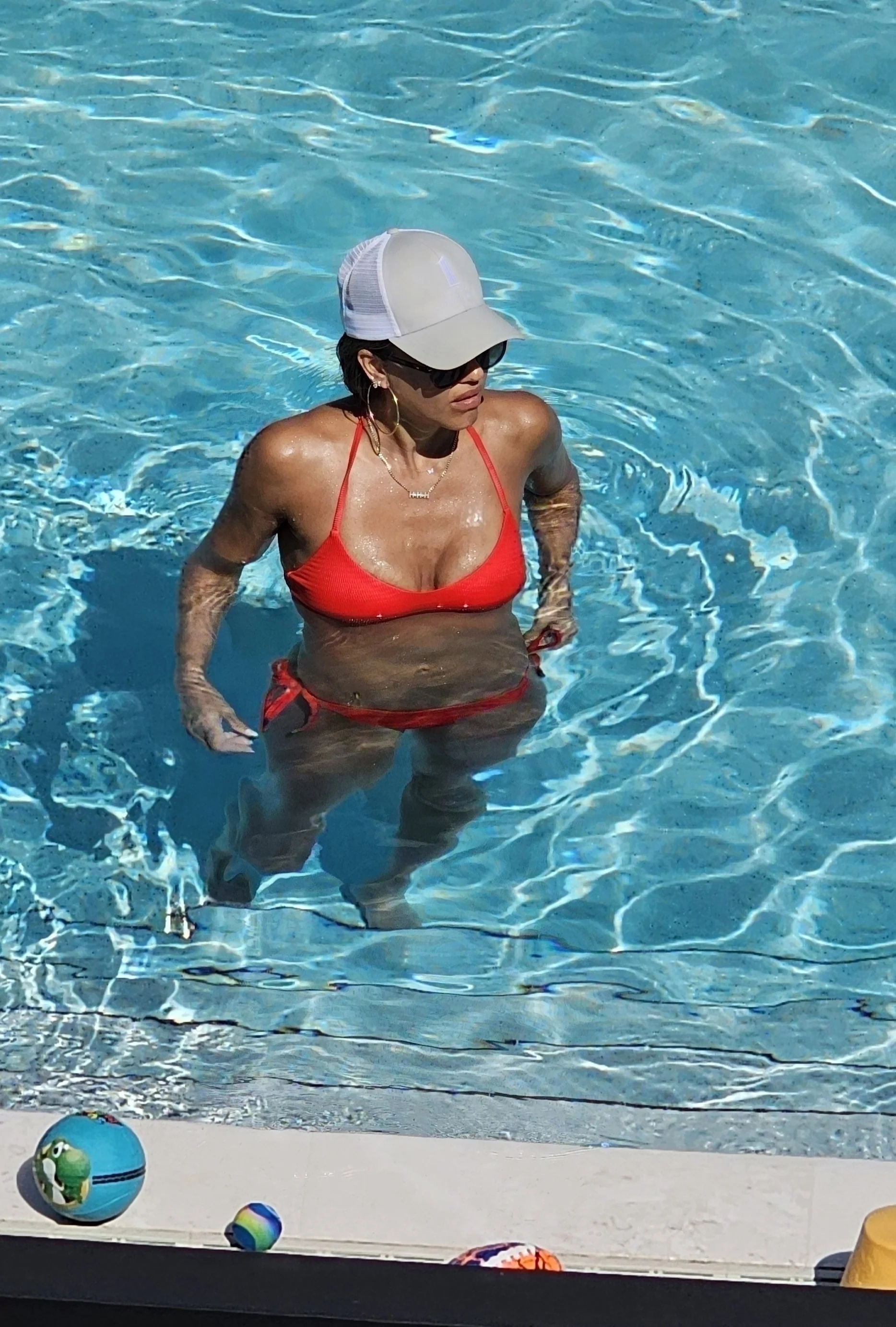Jessica Alba picture 4 of 8
