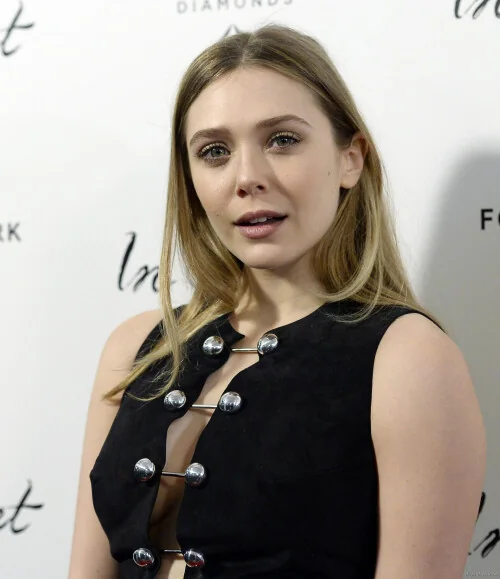Elizabeth Olsen picture 2 of 3