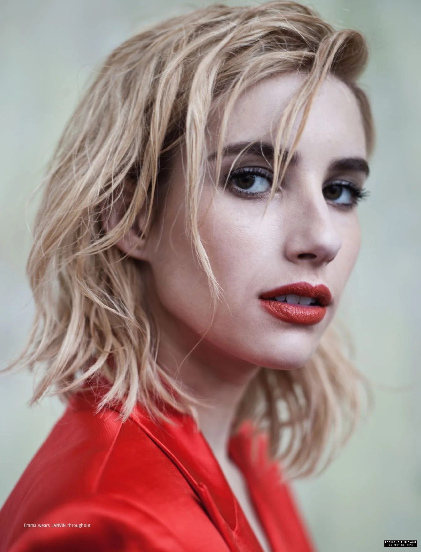 Emma Roberts picture 2 of 5