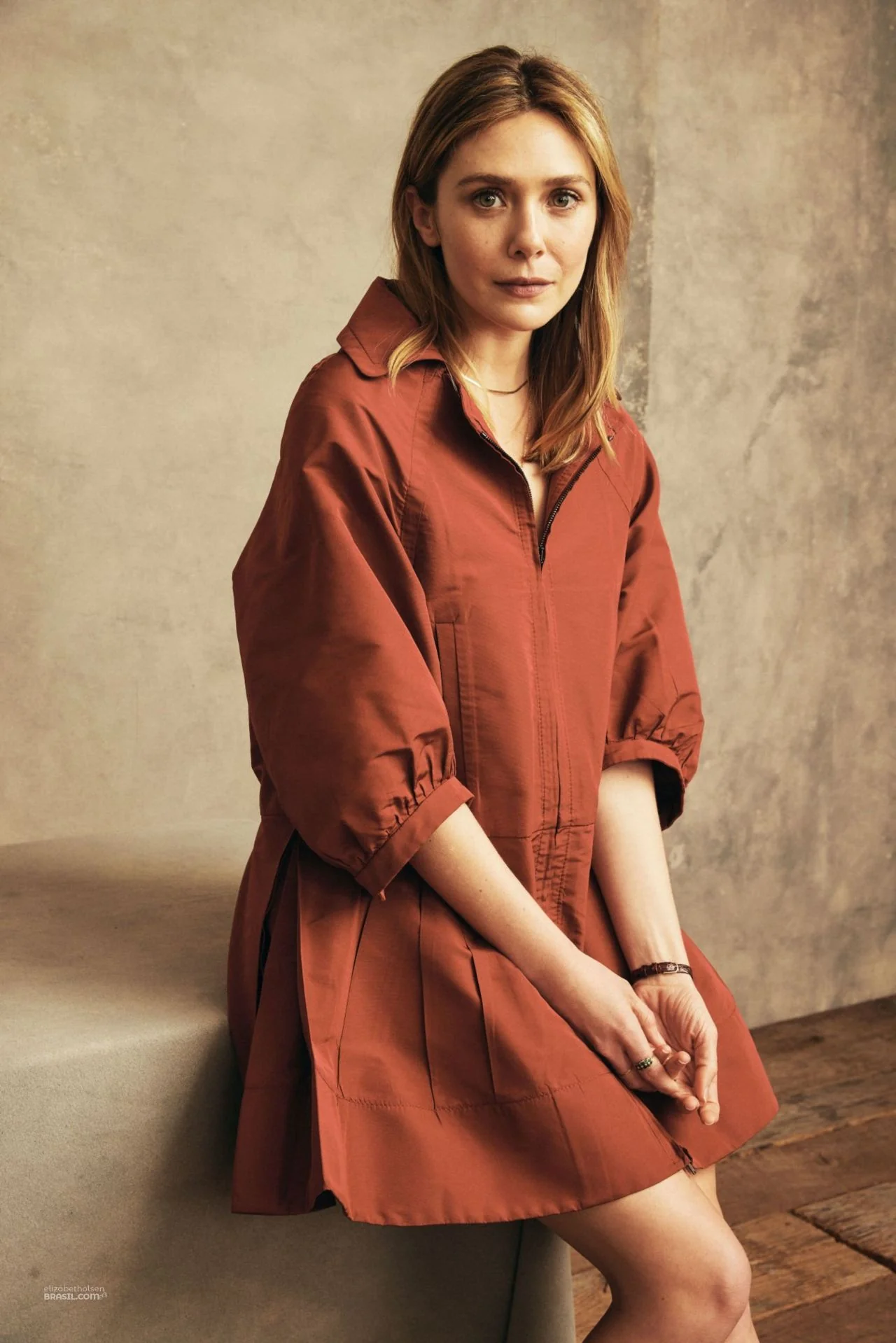 Ana de Armas Vs. Elizabeth Olsen picture 6 of 10