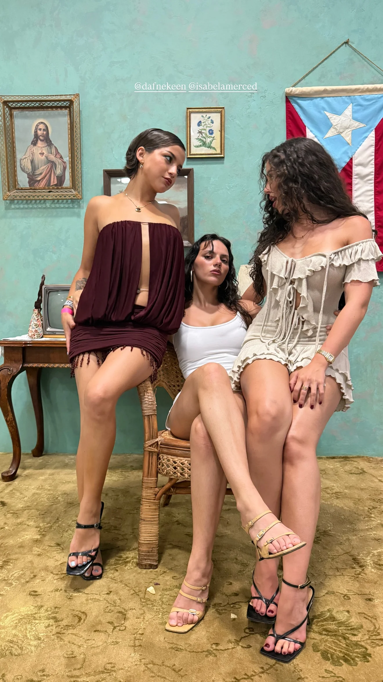 Dafne Keen, Amanda Diaz, Isabella Merced picture 1 of 2