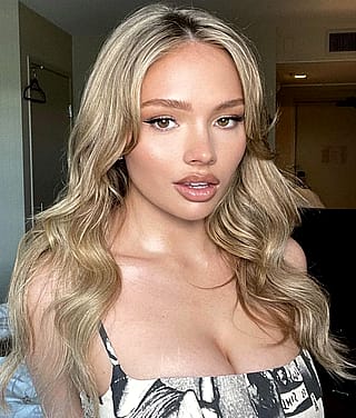 Natalie Alyn Lind'