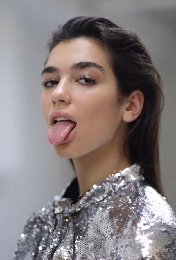 Dua Lipa picture 1 of 1