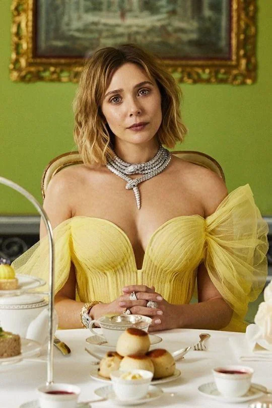 Elizabeth Olsen picture 1 of 1