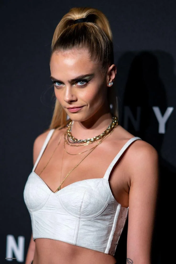 Anyone think Cara Delevingne is underrated picture 1 of 1