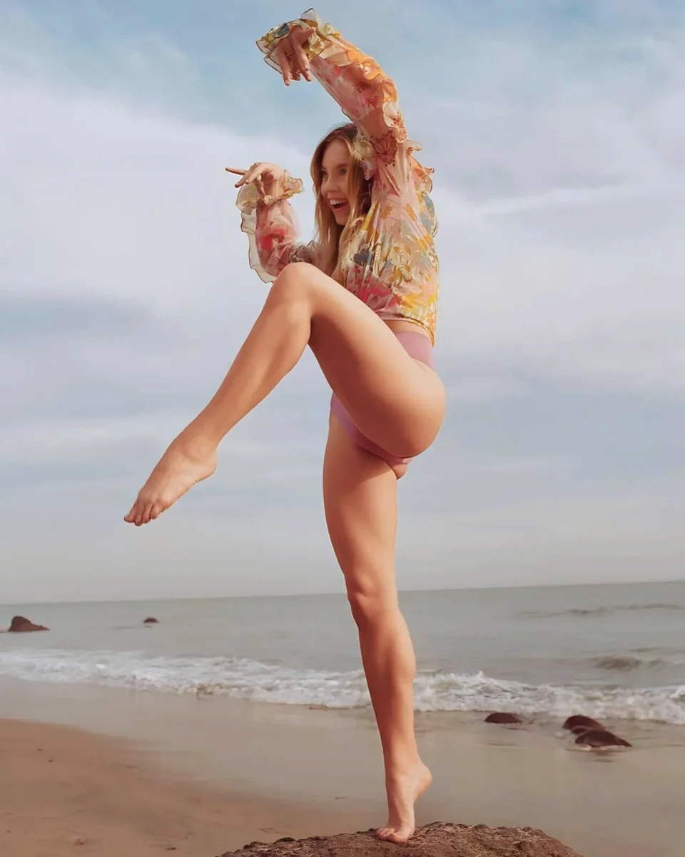 Sydney Sweeney picture 1 of 1