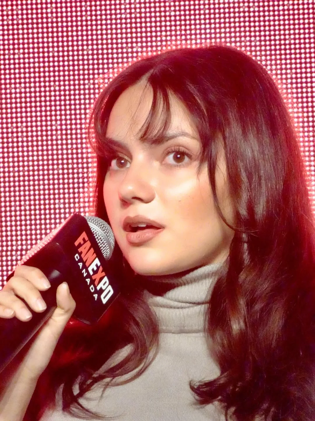 Dafne Keen picture 7 of 12