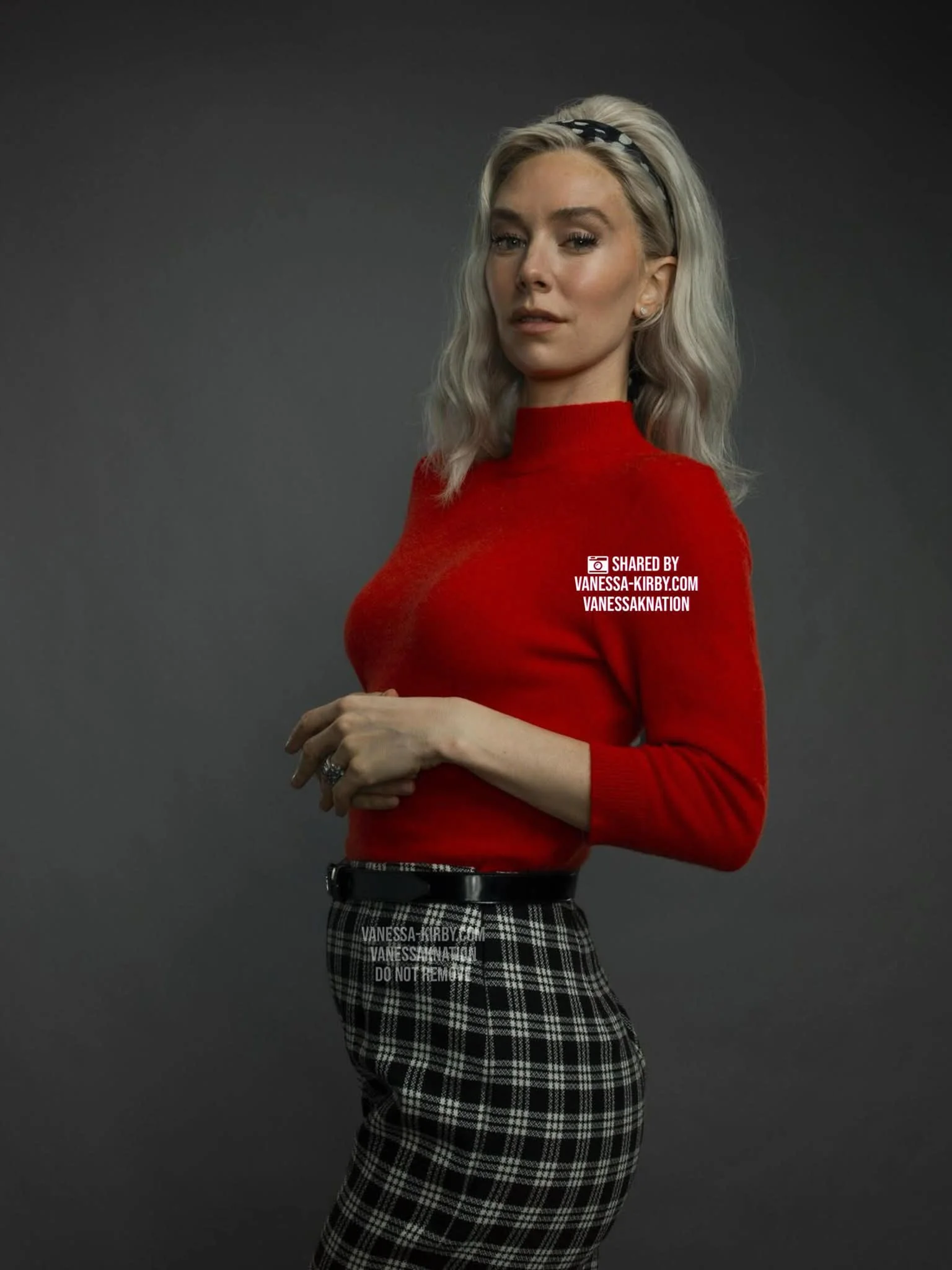 Vanessa Kirby picture 2 of 4