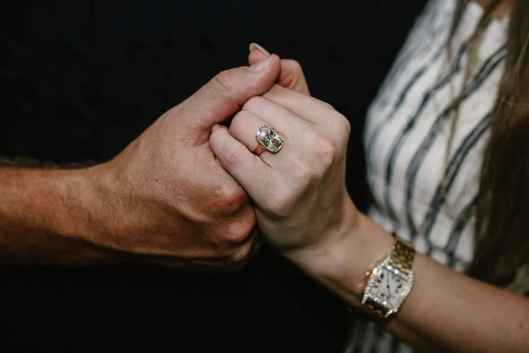 Taylor Swift and Travis Kelce Announce Their Engagement picture 2 of 3