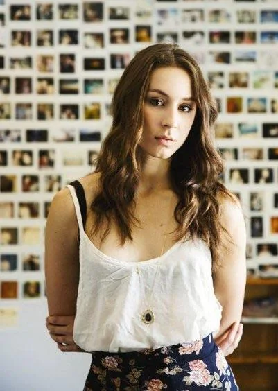 Troian Bellisario picture 5 of 6