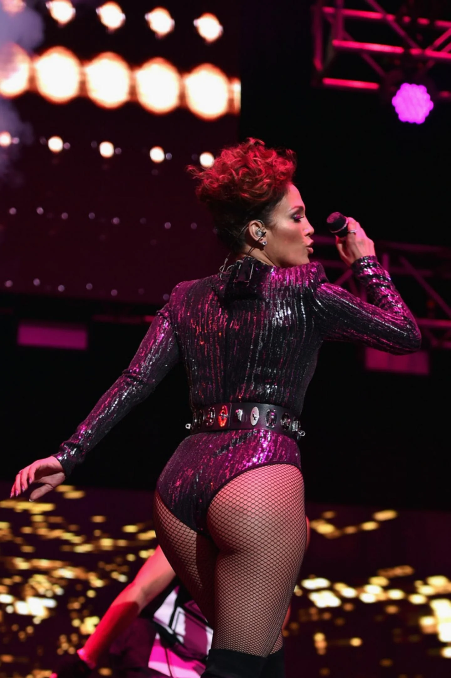 Jennifer Lopez picture 1 of 20