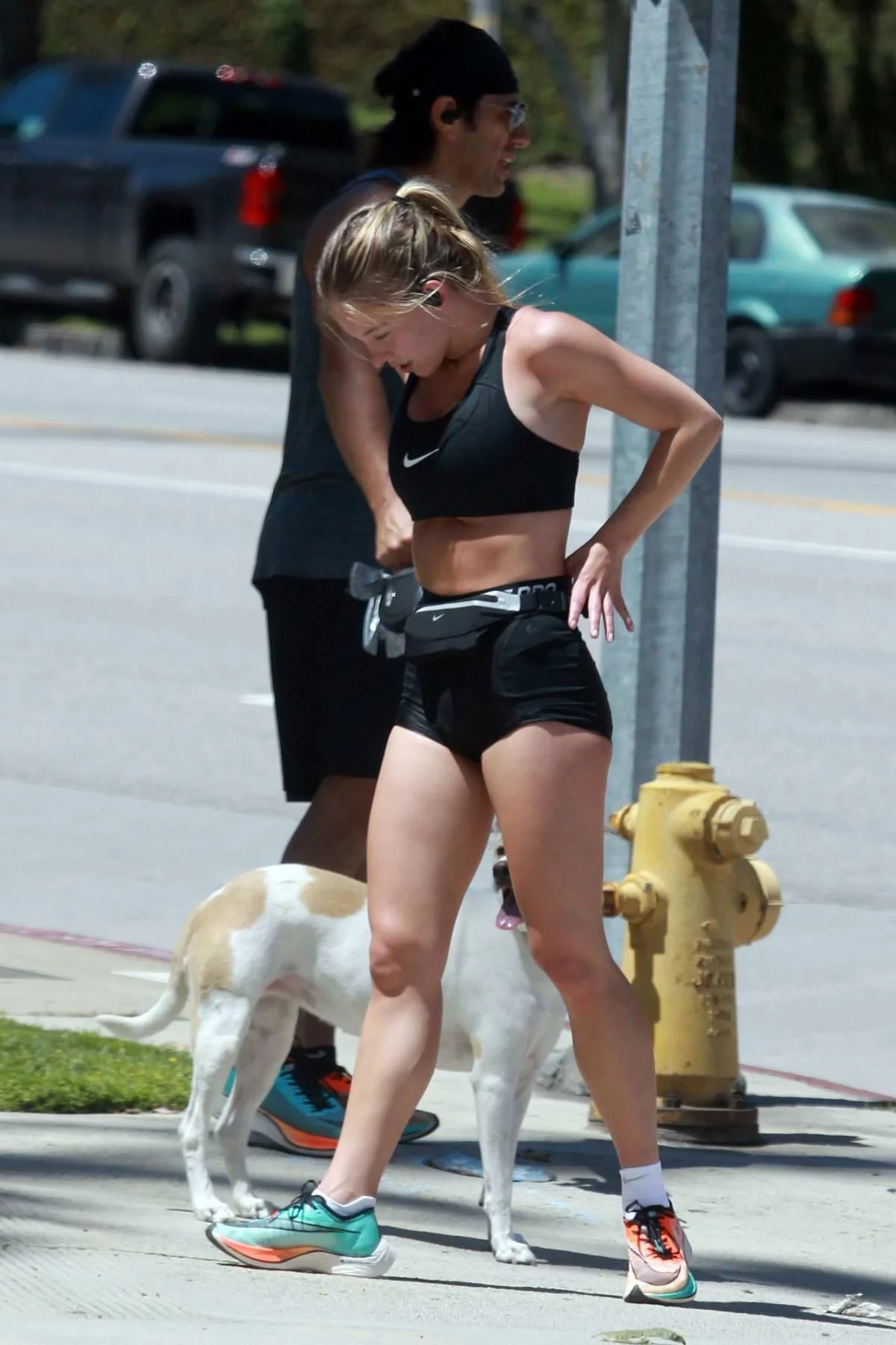 Sydney Sweeney picture 1 of 3