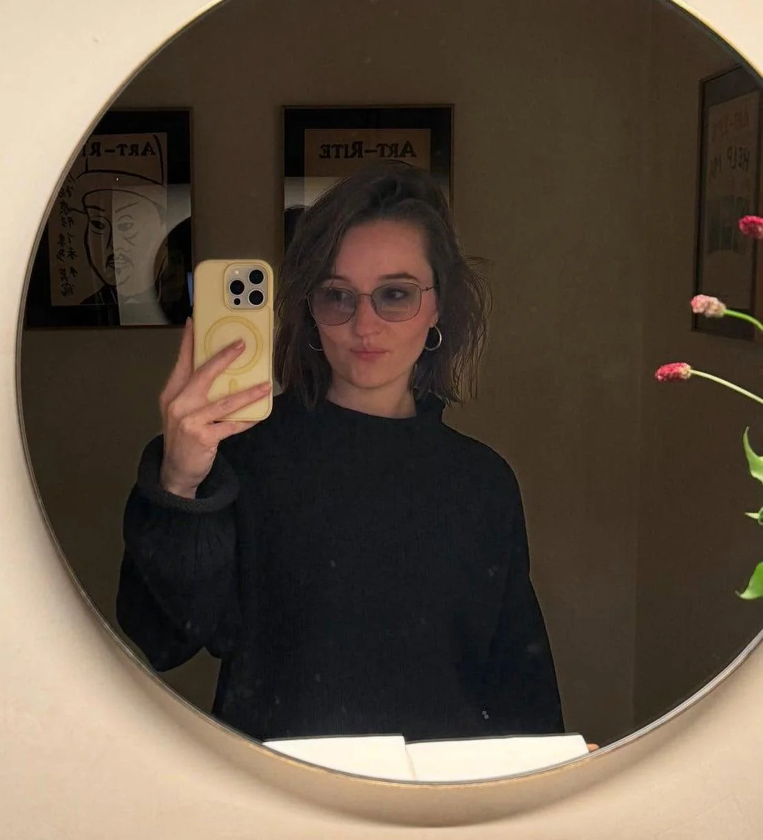 Kaitlyn Dever picture 1 of 1