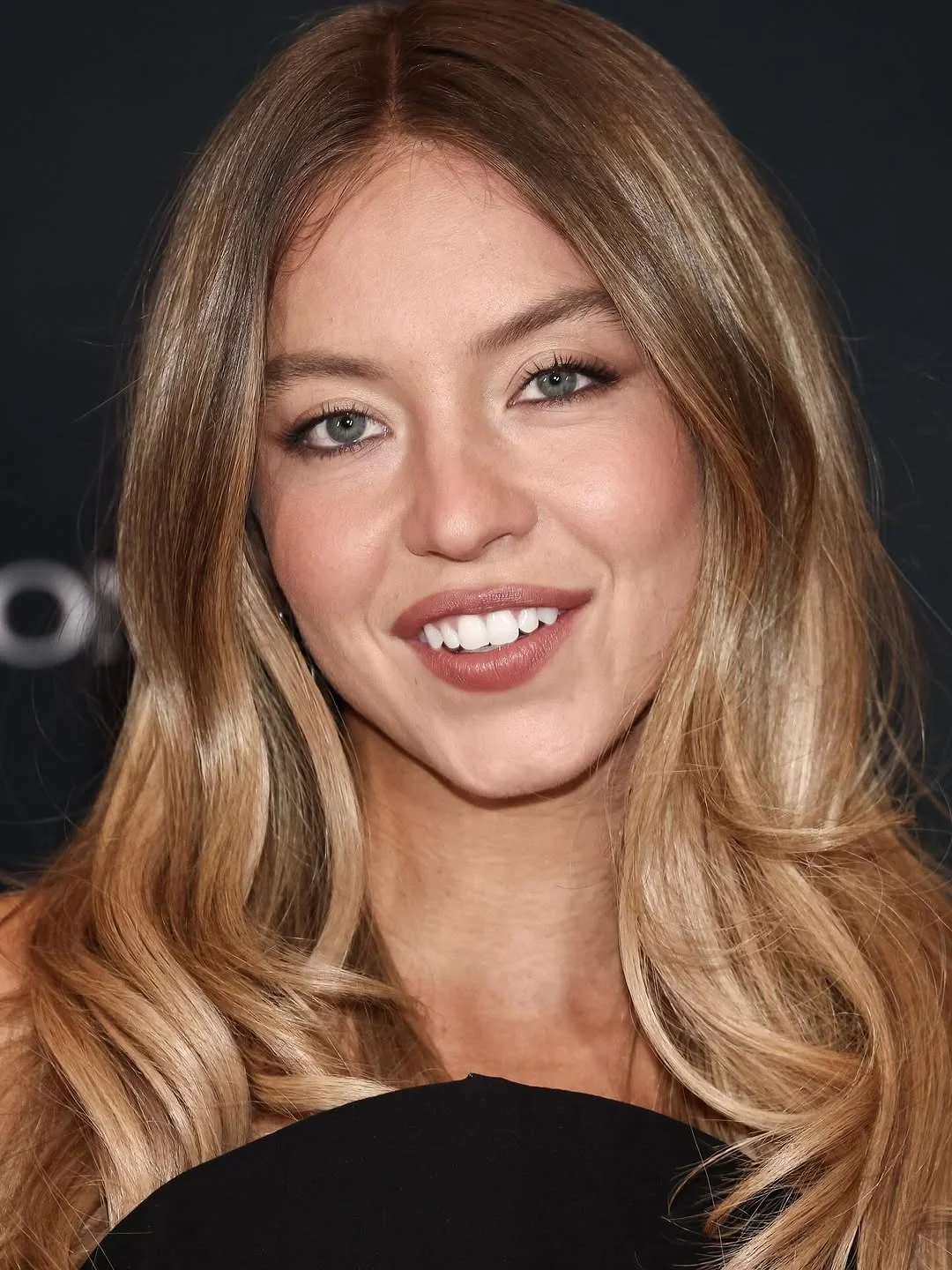 Sydney Sweeney picture 2 of 11