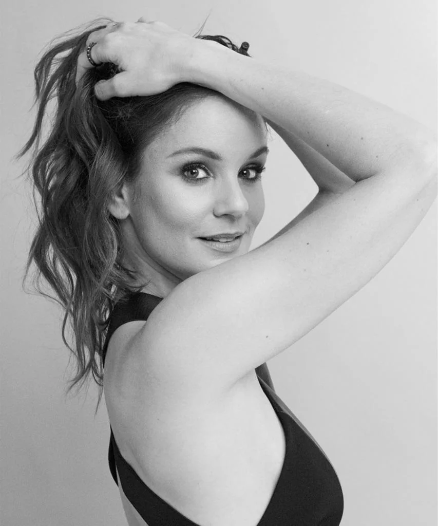 Sarah Wayne Callies picture 2 of 4