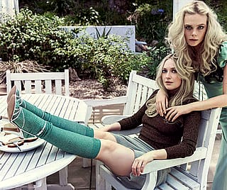 Elle Fanning & Dakota Fanning'