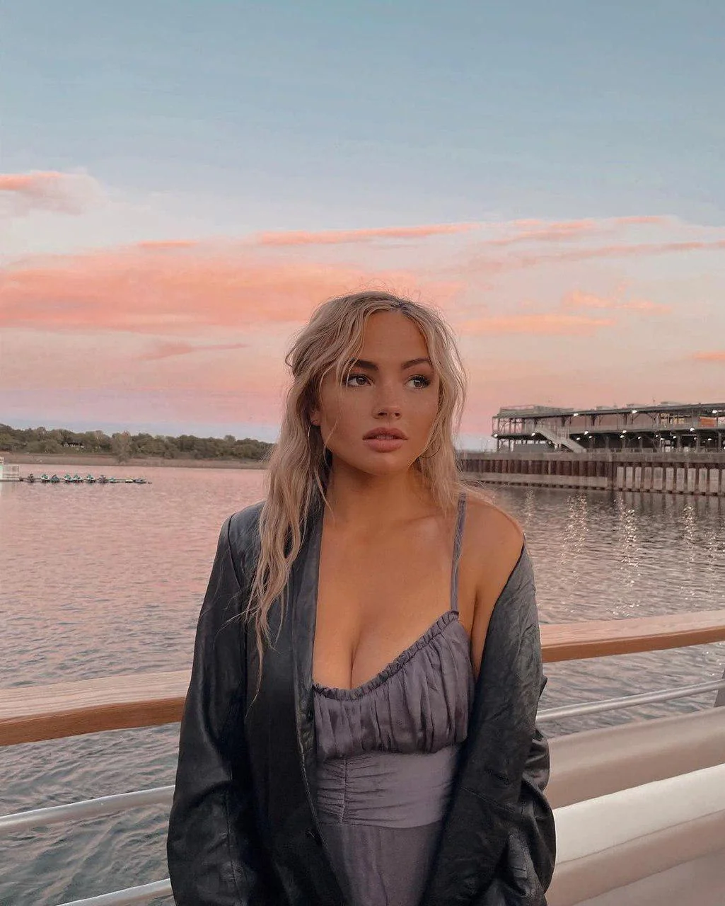 Natalie Alyn Lind picture 1 of 1