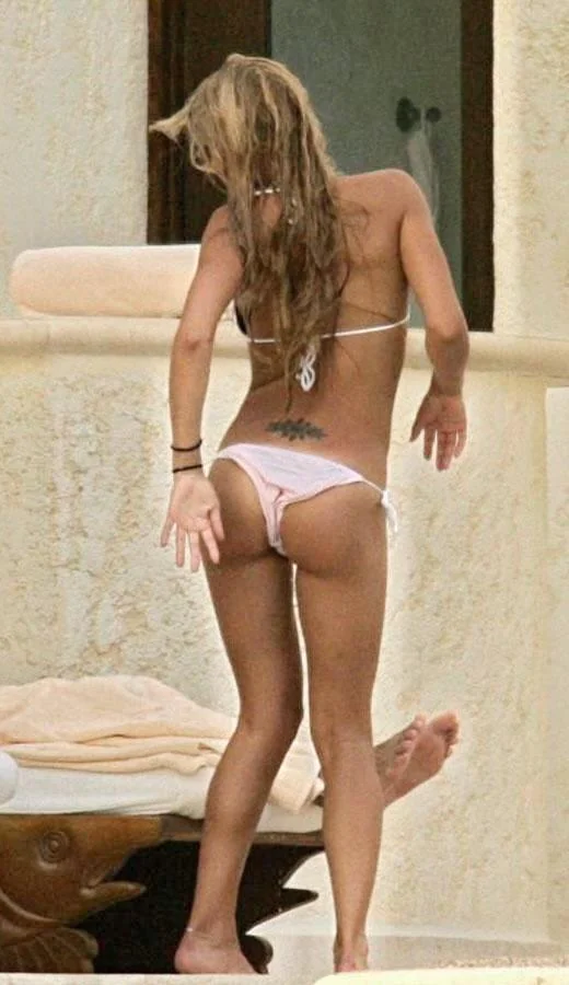 Anna Kournikova picture 3 of 10