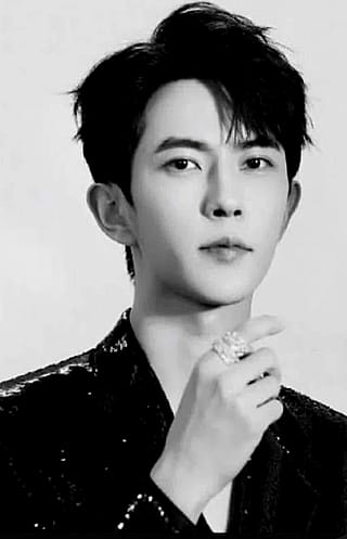 Yu Menglong'