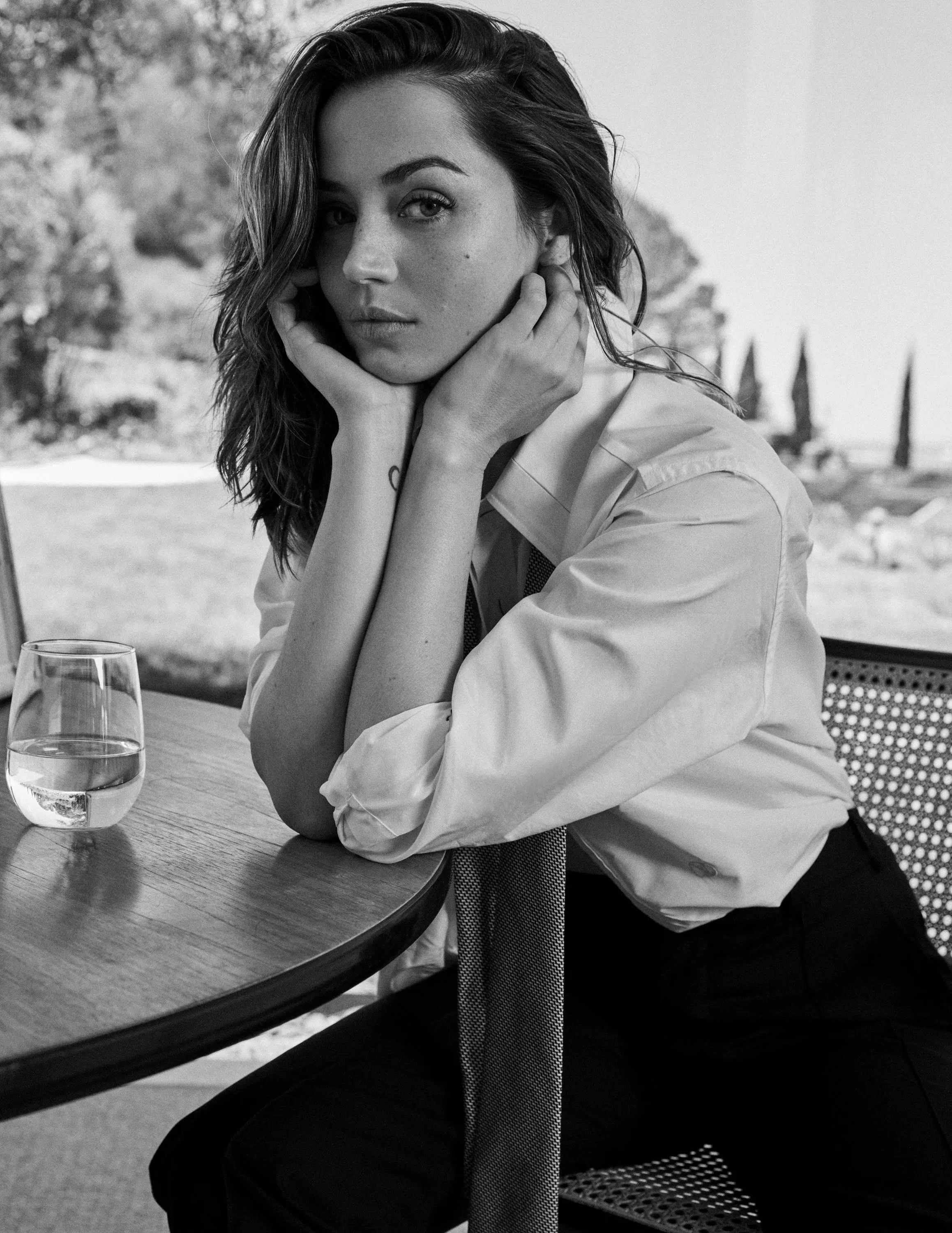 Ana de Armas picture 1 of 1
