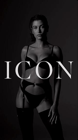 Hailey bieber strappd'