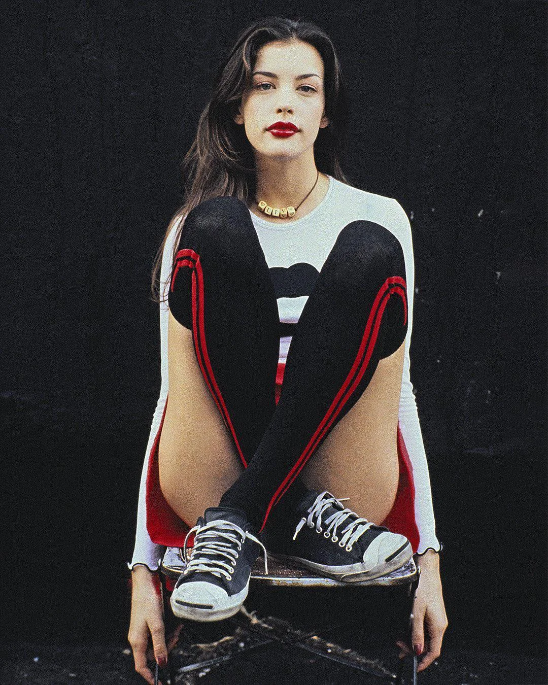Liv Tyler 1990s picture 1 of 1