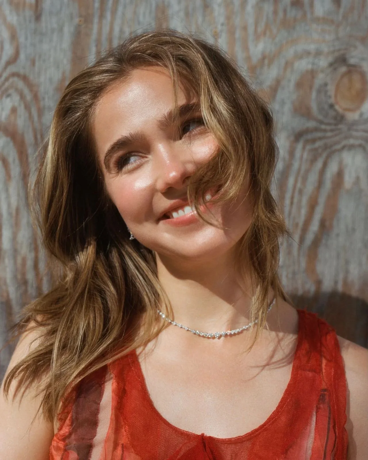 Haley Lu Richardson picture 5 of 6