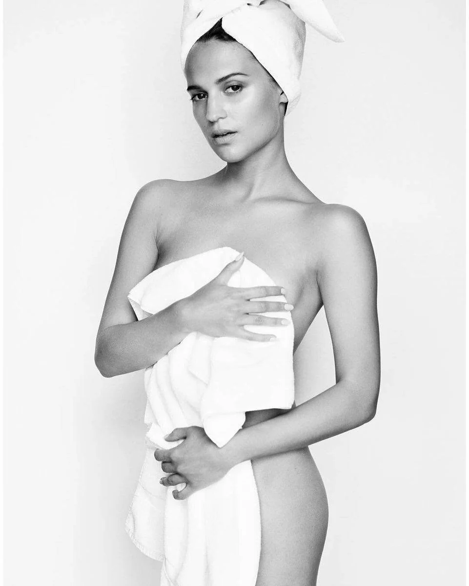 Alicia Vikander picture 1 of 1